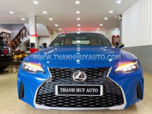 Xe Lexus IS 300 Luxury 2021