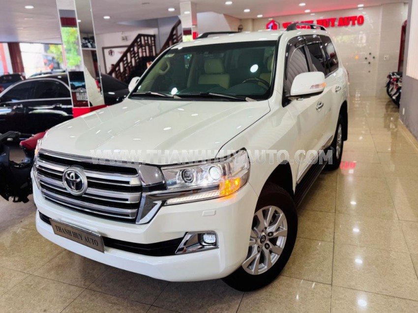 Toyota Land Cruiser VX 4.6 V8 2015