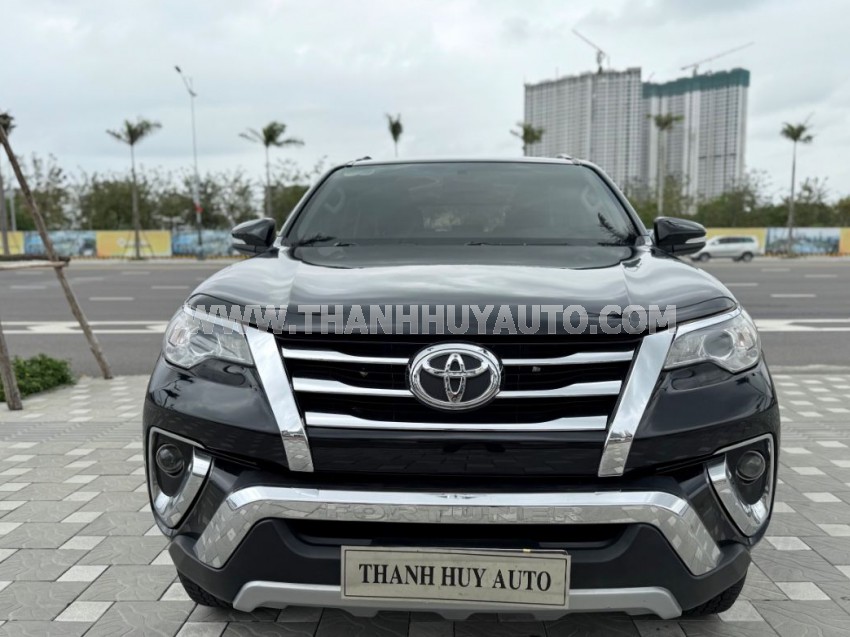 Toyota Fortuner 2.7V 4x2 AT