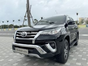 Xe Toyota Fortuner 2.7V 4x2 AT 2017