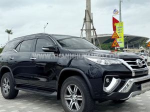 Xe Toyota Fortuner 2.7V 4x2 AT 2017