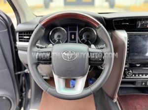 Xe Toyota Fortuner 2.7V 4x2 AT 2017