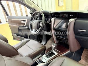 Xe Toyota Fortuner 2.7V 4x2 AT 2017