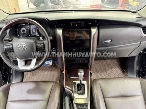 Xe Toyota Fortuner 2.7V 4x2 AT 2017