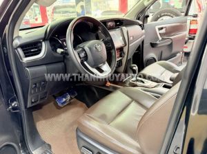 Xe Toyota Fortuner 2.7V 4x2 AT 2017