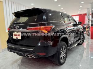 Xe Toyota Fortuner 2.7V 4x2 AT 2017