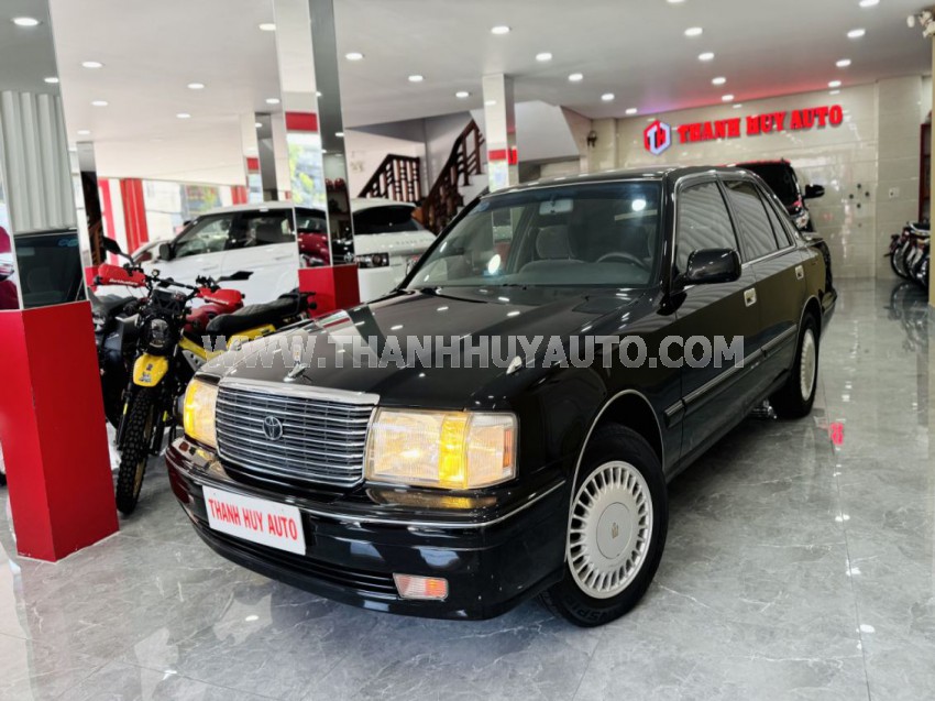 Toyota Crown Super Saloon 3.0 MT