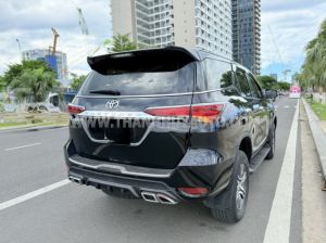 Xe Toyota Fortuner 2.7V 4x2 AT 2017