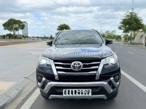 Xe Toyota Fortuner 2.7V 4x2 AT 2017