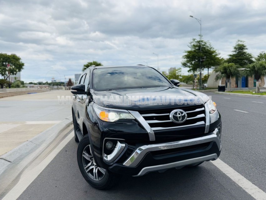 Toyota Fortuner 2.7V 4x2 AT 2017