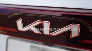 Xe Kia Carnival Premium 2.2D 7S 2023