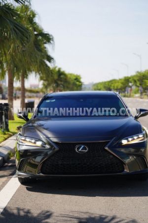 Xe Lexus ES 250 F Sport 2022